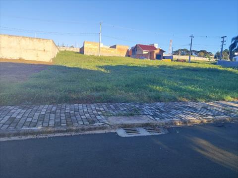 Terreno para venda no Jardim Carvalho em Ponta Grossa com 200m² por R$ 110.000,00