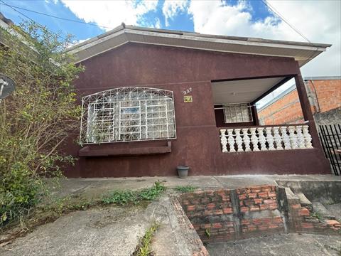 Casa Residencial para locacao no Ronda em Ponta Grossa com 130m² por R$ 3.750,00