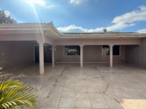 Casa Residencial para venda no Jardim Carvalho em Ponta Grossa com 250m² por R$ 360.000,00