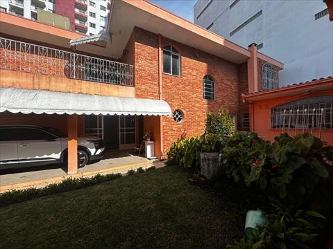 Casa Comercial para locacao no Centro em Ponta Grossa com 516m² por R$ 10.000,00