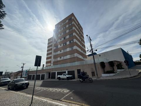 Apartamento para locacao no Centro em Ponta Grossa com 156m² por R$ 2.250,00