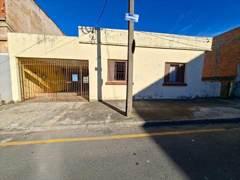 Terreno para venda no Uvaranas em Ponta Grossa com 462m² por R$ 650.000,00