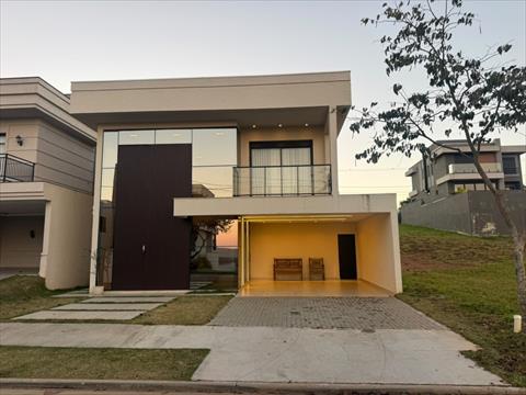 Casa em Condomínio para locacao no Jardim Carvalho em Ponta Grossa com 300m² por R$ 11.875,00