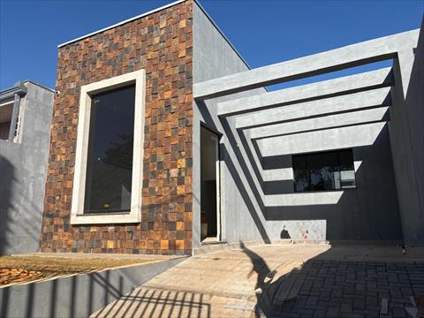 Casa Residencial para venda no Uvaranas em Ponta Grossa com 490m² por R$ 550.000,00