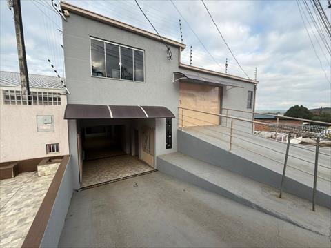 Casa Residencial para locacao no Cara-cara em Ponta Grossa com 150m² por R$ 3.375,00