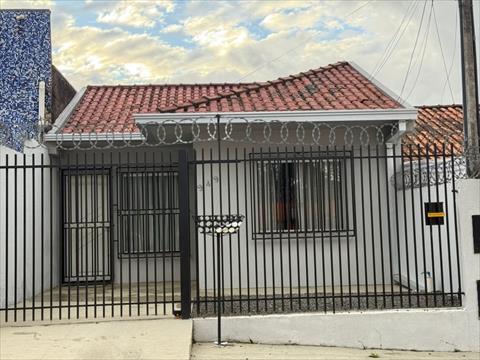 Casa Residencial para venda no Uvaranas em Ponta Grossa com 450m² por R$ 248.000,00