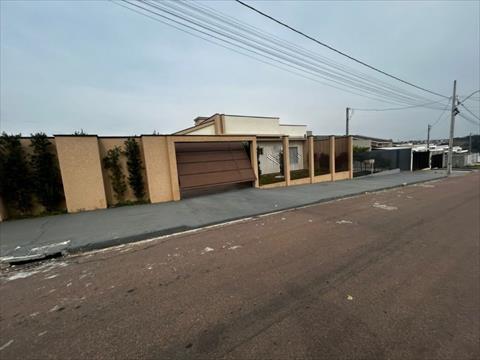 Casa Residencial para venda no Colonia Dona Luiza em Ponta Grossa com 480m² por R$ 950.000,00