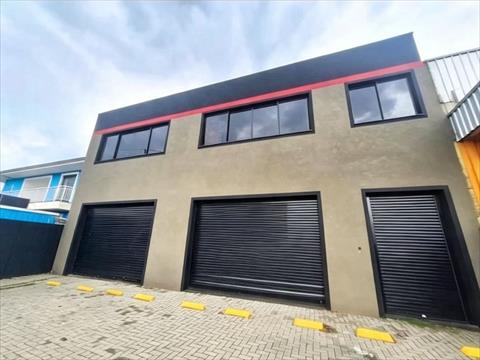 Barracão/galpão para locacao no Cara-cara em Ponta Grossa com 200m² por R$ 10.000,00