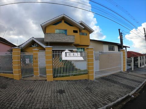 Casa Residencial para venda no Uvaranas em Ponta Grossa com 350m² por R$ 1.500.000,00