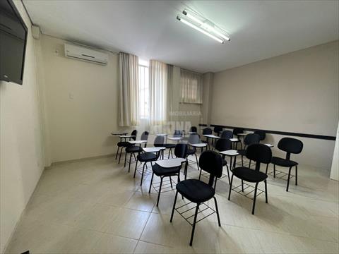 Comercial para locacao no Centro em Ponta Grossa com 173m² por R$ 3.125,00