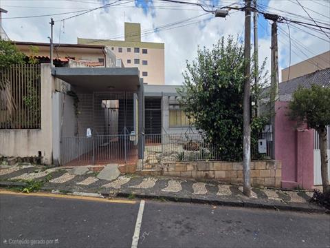 Casa Residencial para venda no Centro em Ponta Grossa com 184m² por R$ 450,00