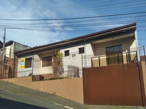 Casa Residencial para locacao no Centro em Ponta Grossa com 232m² por R$ 5.000,00