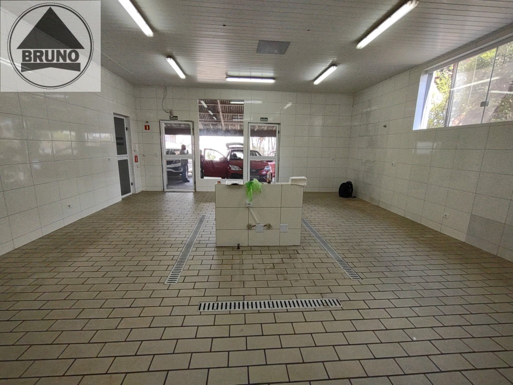 Barracão para locacao no Bom Retiro em Curitiba com 123m² por R$ 4.937,50