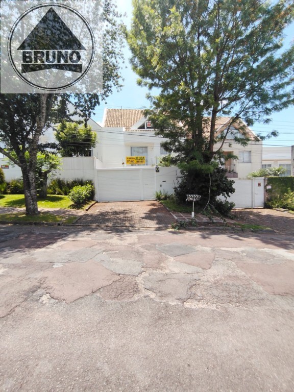 Sobrado para locacao no Pilarzinho em Curitiba com 168,57m² por R$ 7.000,00