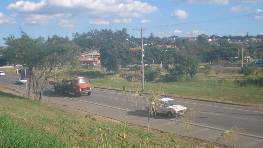 Terreno para locacao no Jardim Esteves em Limeira com 692,5m² por R$ 2.000,00