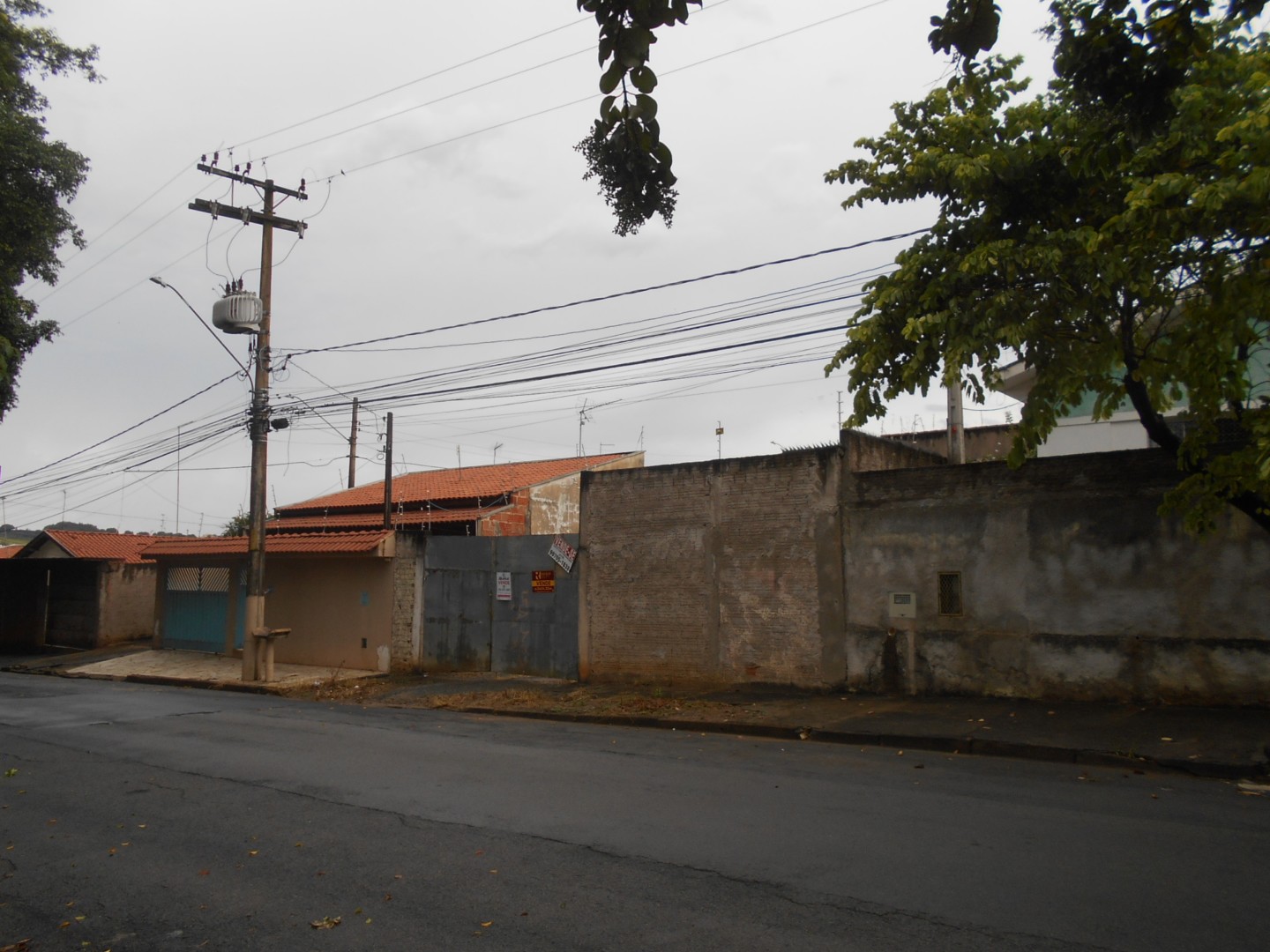 Terreno para venda no Residencial Florisa em Limeira com 203m² por R$ 400.000,00