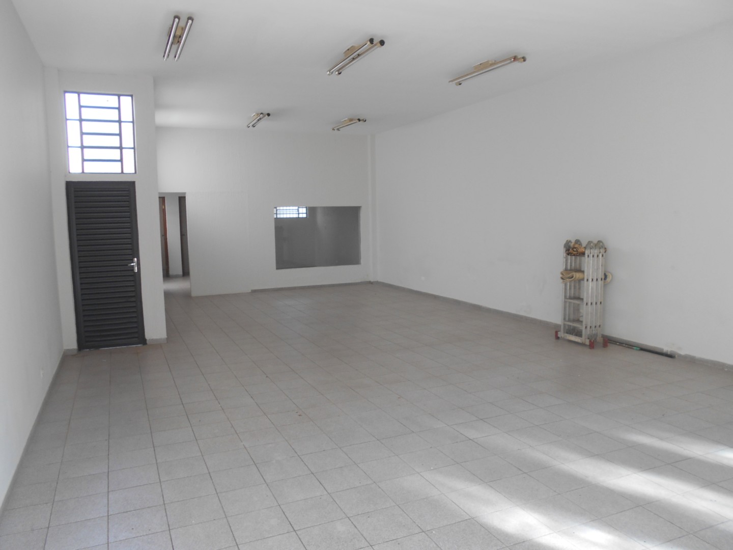 Salão para locacao no Jardim Piratininga em Limeira com 140,4m² por R$ 3.900,00