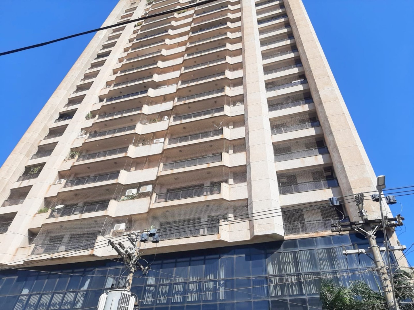 Apartamento para locacao no Centro em Limeira com 0m² por R$ 2.500,00