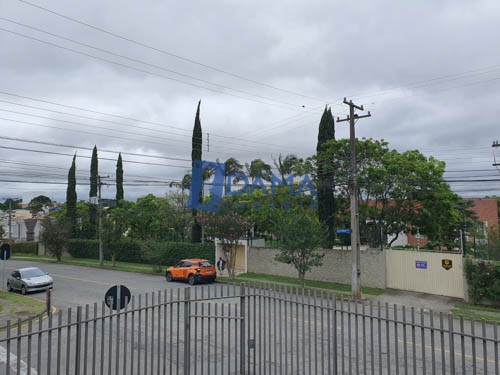 Casa à venda em Guabirotuba, Curitiba — Imobiliária Razão