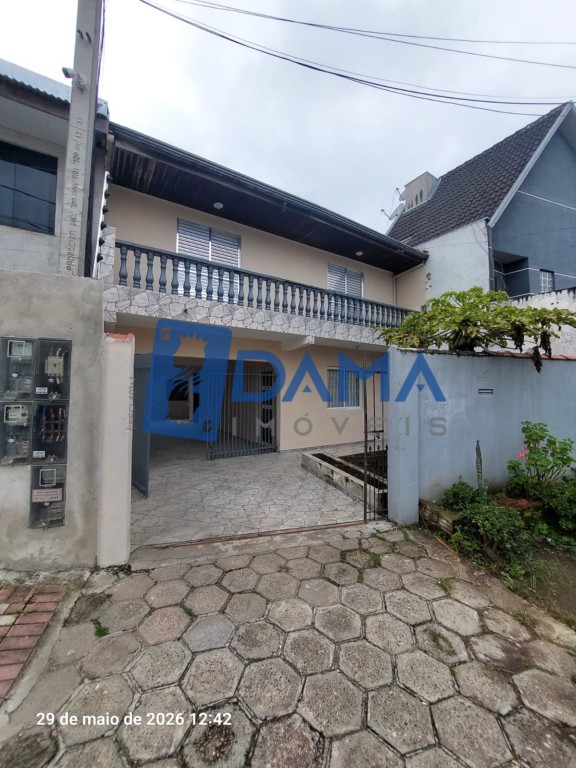 Sobrado para alugar em Sitio Cercado, Curitiba — Portal Chave Fácil