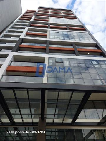 Kitinet para locacao no Centro em Curitiba com 30m² por R$ 3.220,00