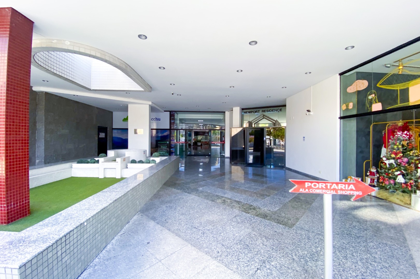 Gonzaga Imóveis Curitiba - Loja 1 Sala Centro - Locação - En