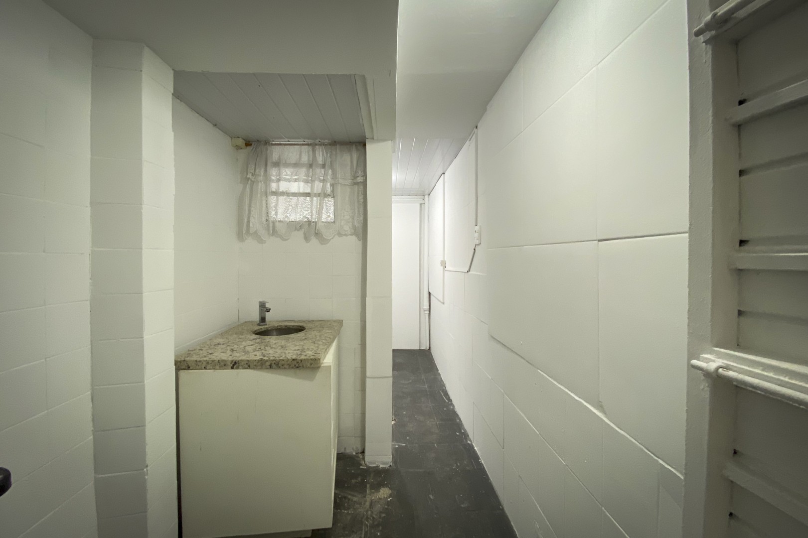Gonzaga Imóveis Curitiba - Conjunto Comercial 1 Sala Centro 
