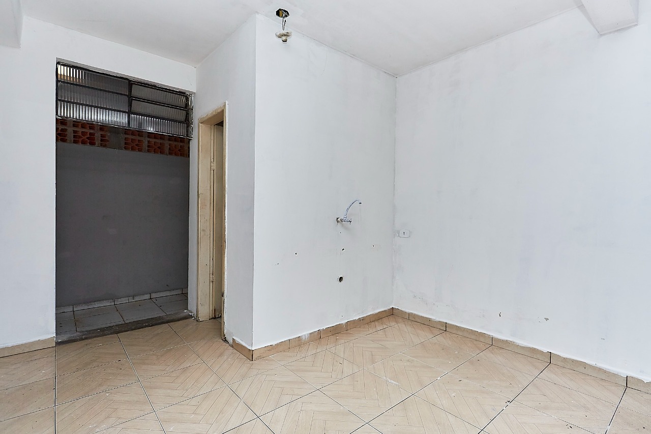 Gonzaga Imóveis Curitiba-Loja 1 sala Xaxim-Locação-Sala