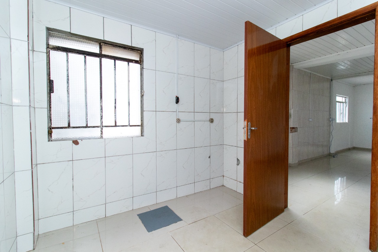 Gonzaga Imóveis Curitiba-Loja 1 sala Atuba-Locação-Cozinha