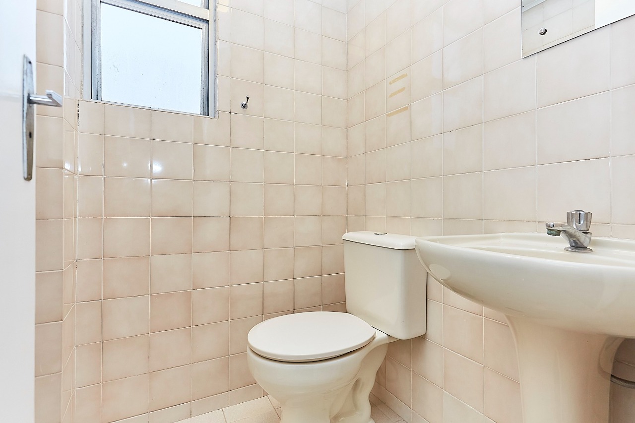Gonzaga Imóveis Curitiba-Conjunto comercial 8 Salas Centro-L