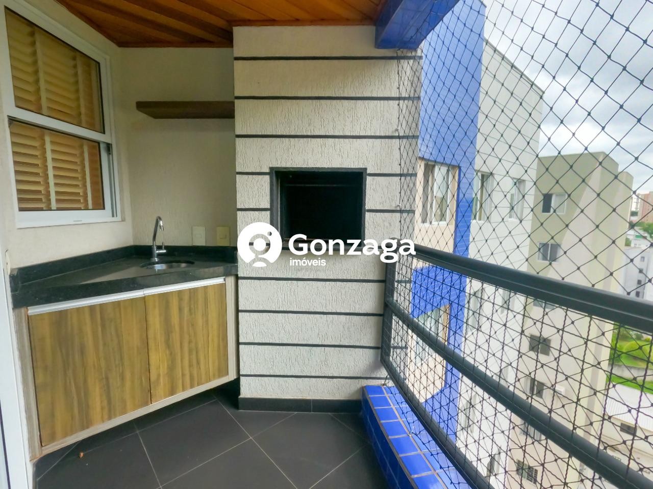 Sacada%20com%20Churrasqueira.jpg