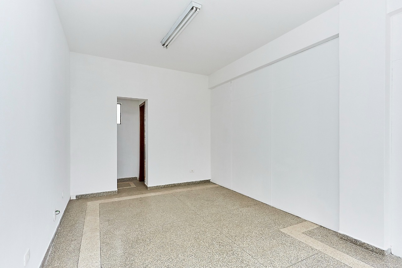 Gonzaga Imóveis Curitiba-Conjunto comercial 5 salas-Locação-