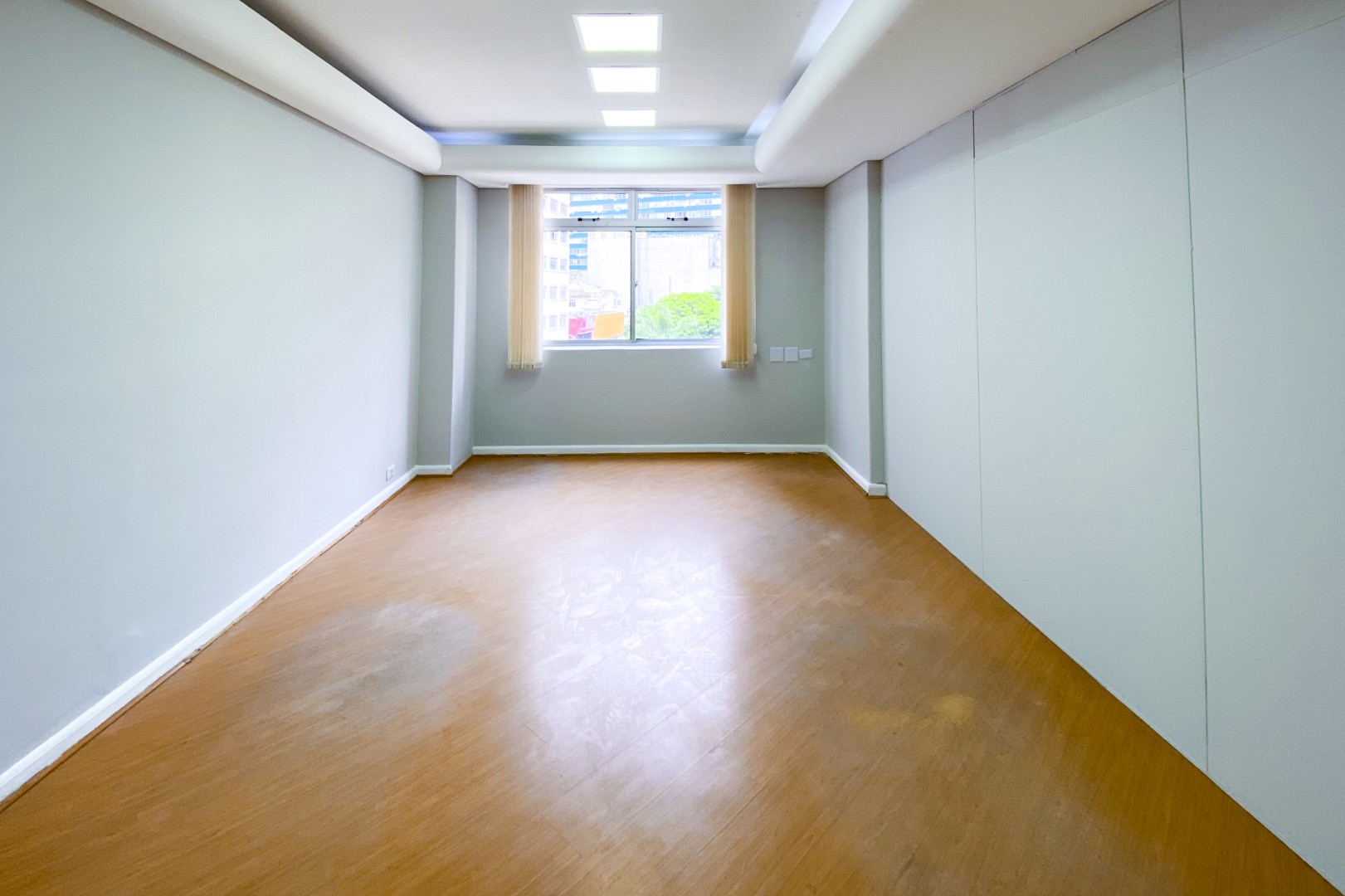 Gonzaga Imóveis Curitiba - Conjunto Comercial Centro - Locaç