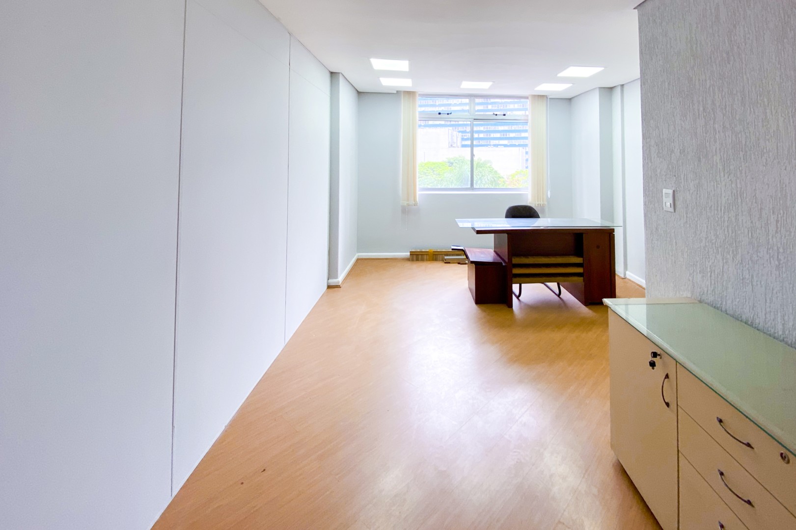 Gonzaga Imóveis Curitiba - Conjunto Comercial Centro - Locaç