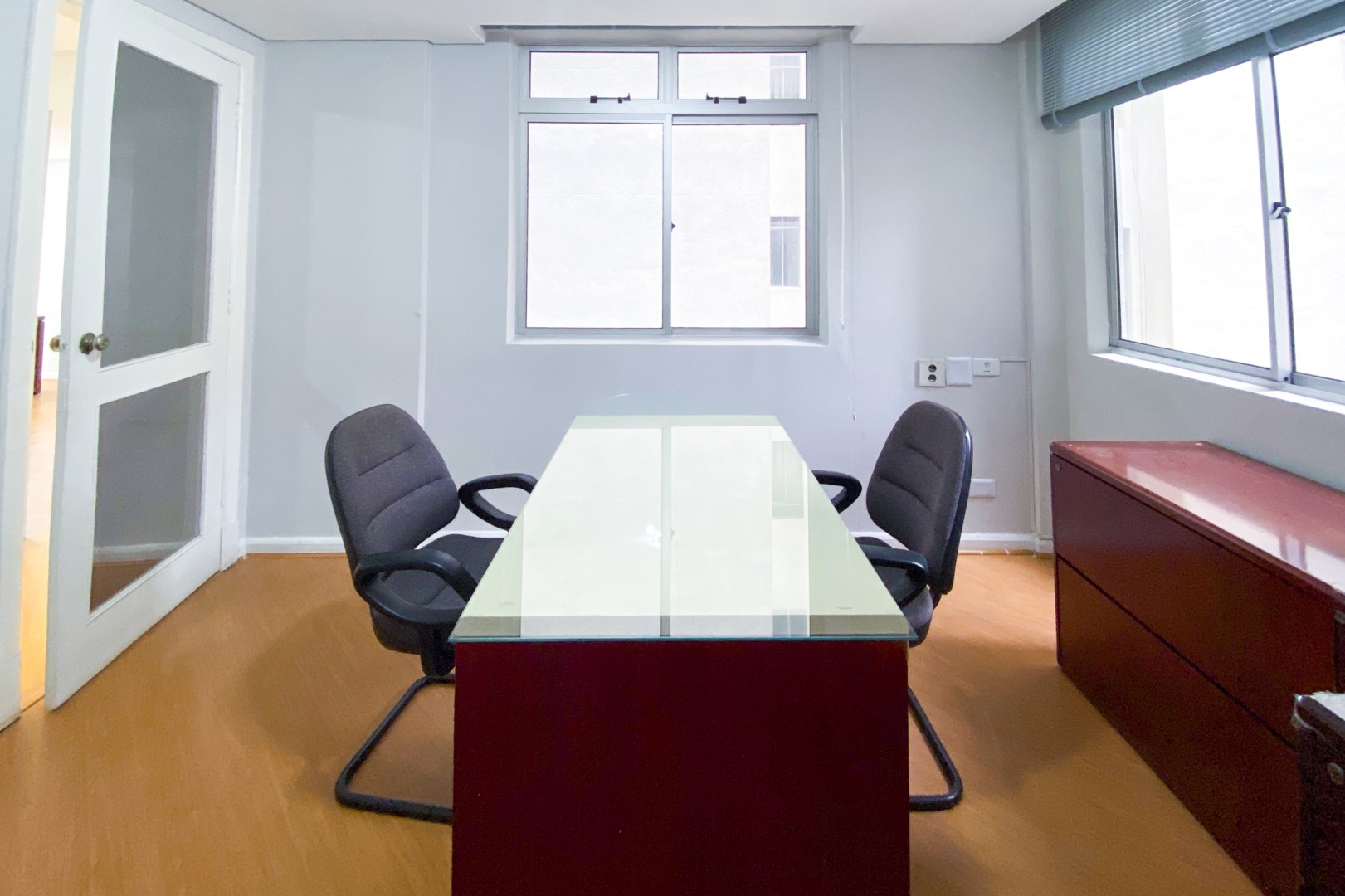 Gonzaga Imóveis Curitiba - Conjunto Comercial Centro - Locaç