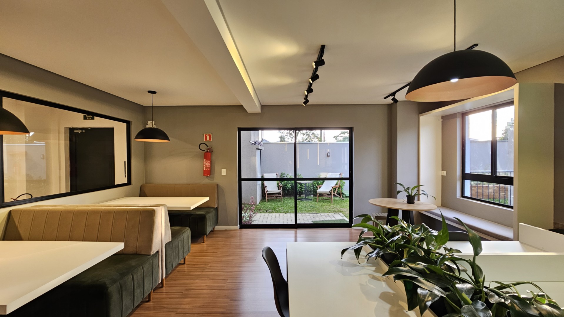 Sala de estudos/reunião