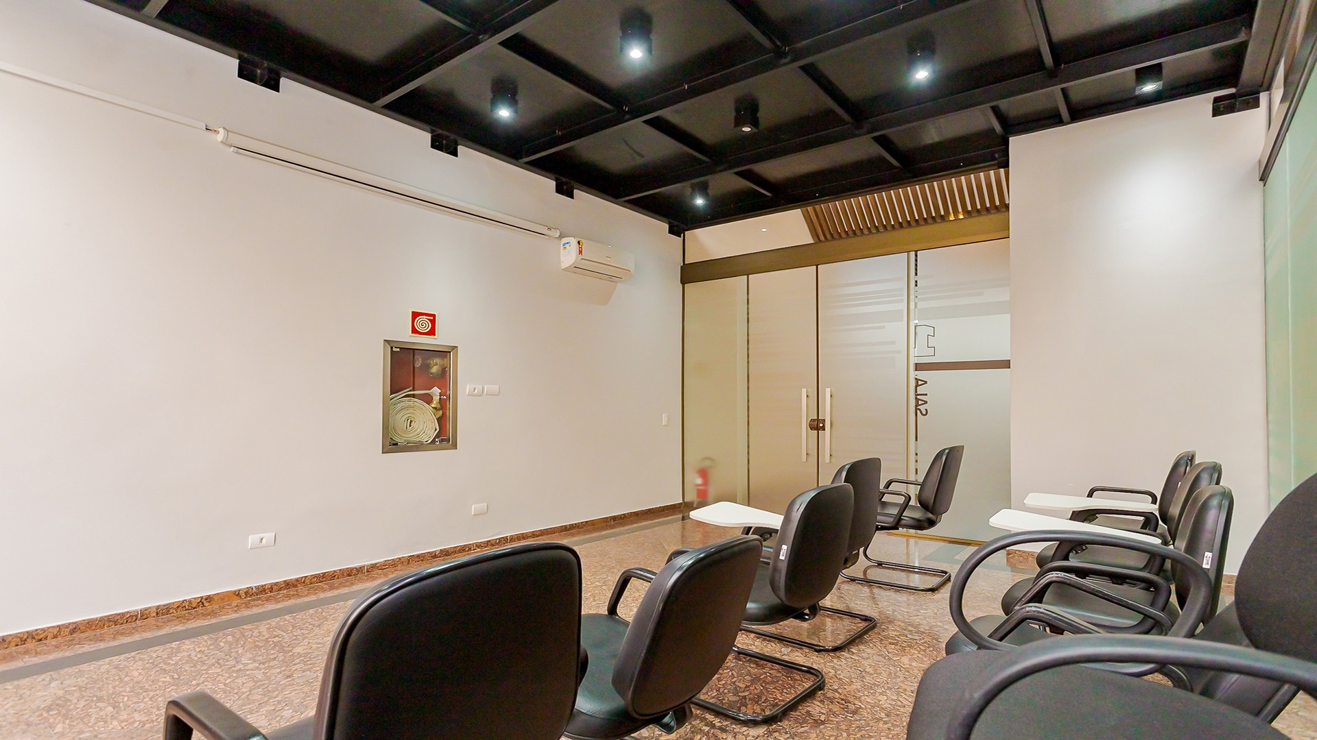 Conj. Comercial