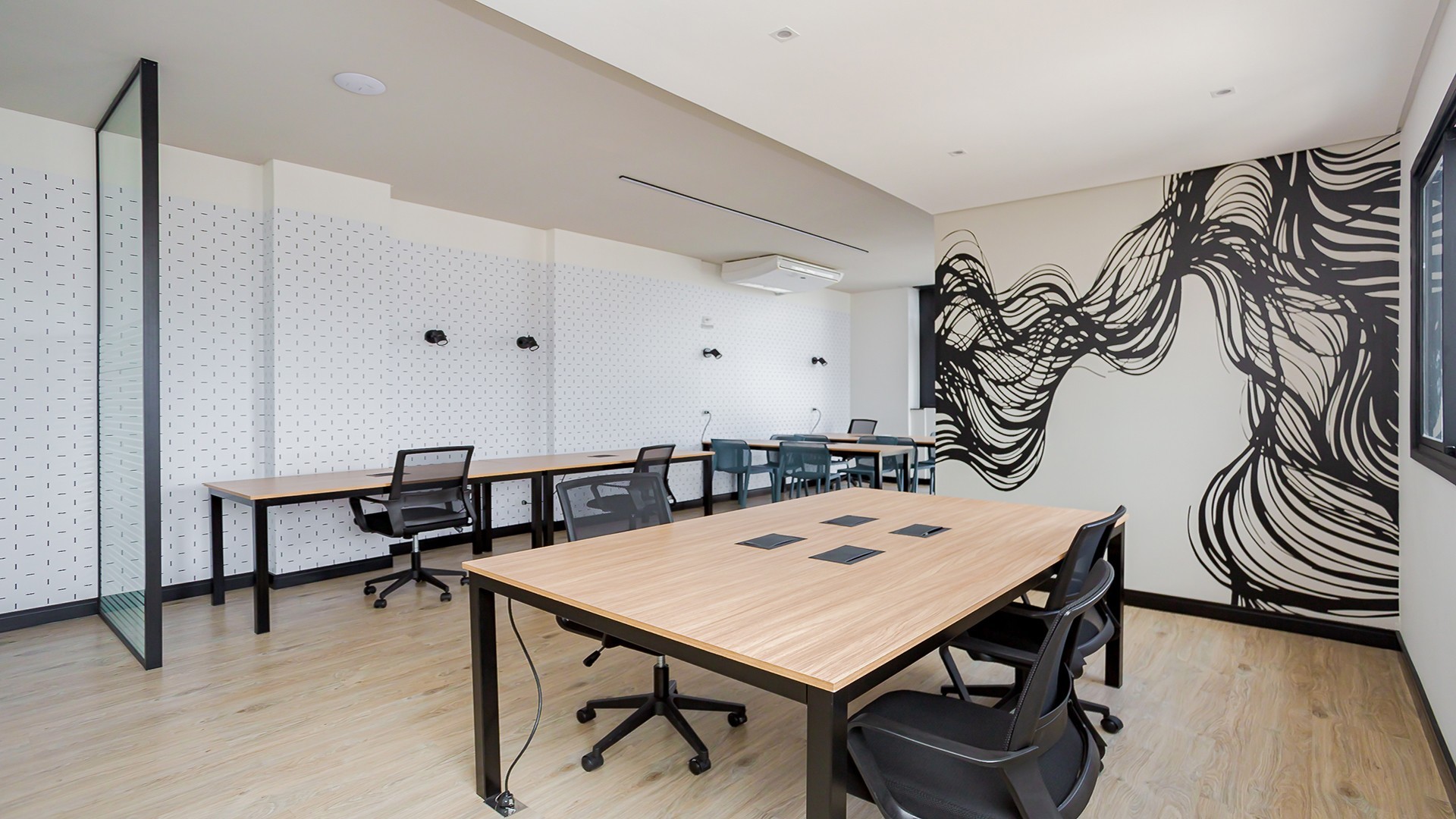 Cowork.jpg
