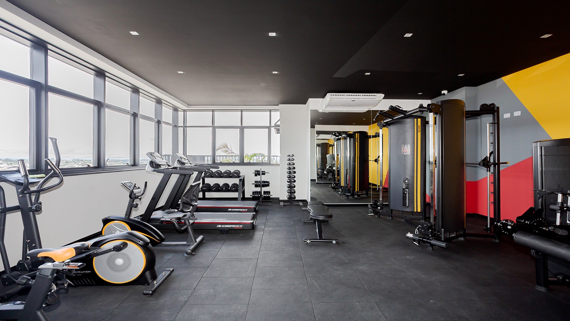 Espa%C3%A7o_fitness.jpg