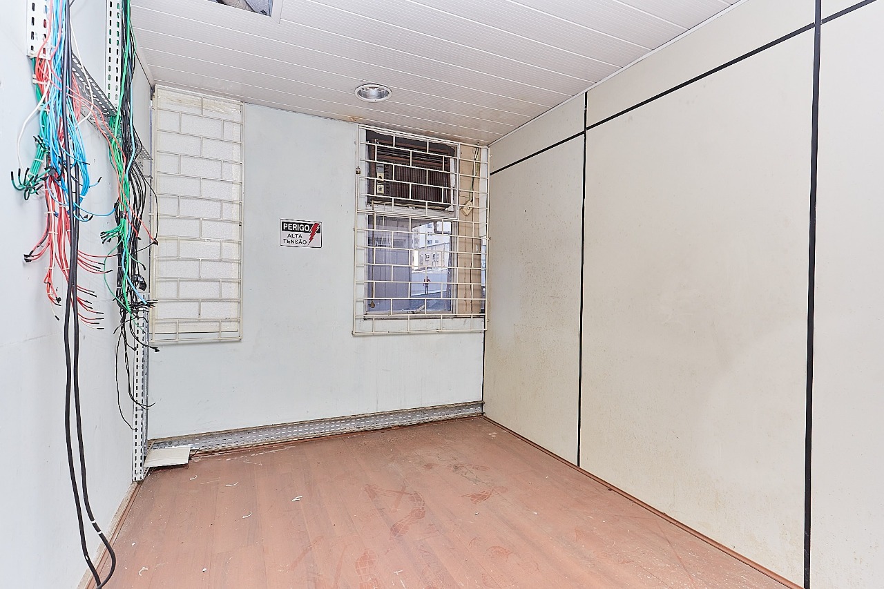 Gonzaga Imóveis Curitiba-Conjunto Comercial 9 Salas Centro-L