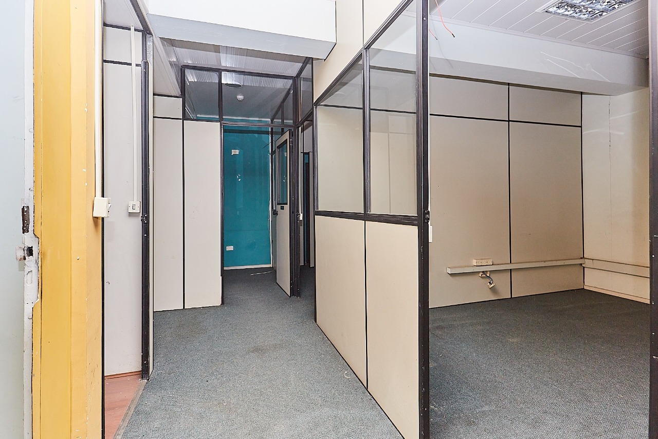 Gonzaga Imóveis Curitiba-Conjunto Comercial 9 Salas Centro-L