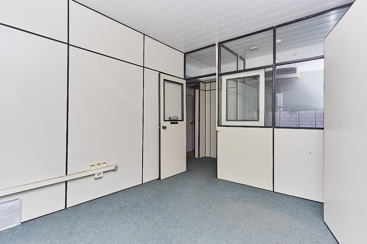Gonzaga Imóveis Curitiba-Conjunto Comercial 9 Salas Centro-L