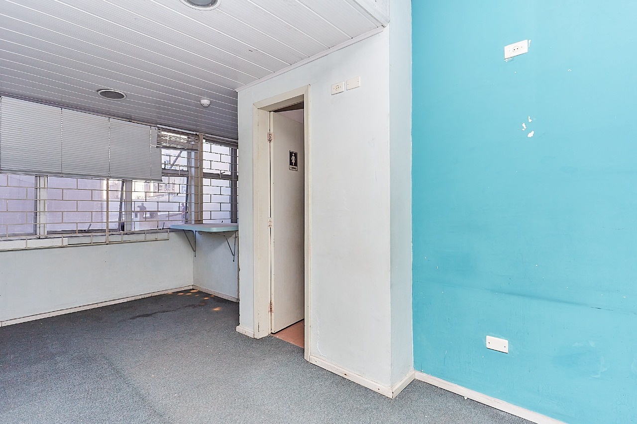 Gonzaga Imóveis Curitiba-Conjunto Comercial 9 Salas Centro-L