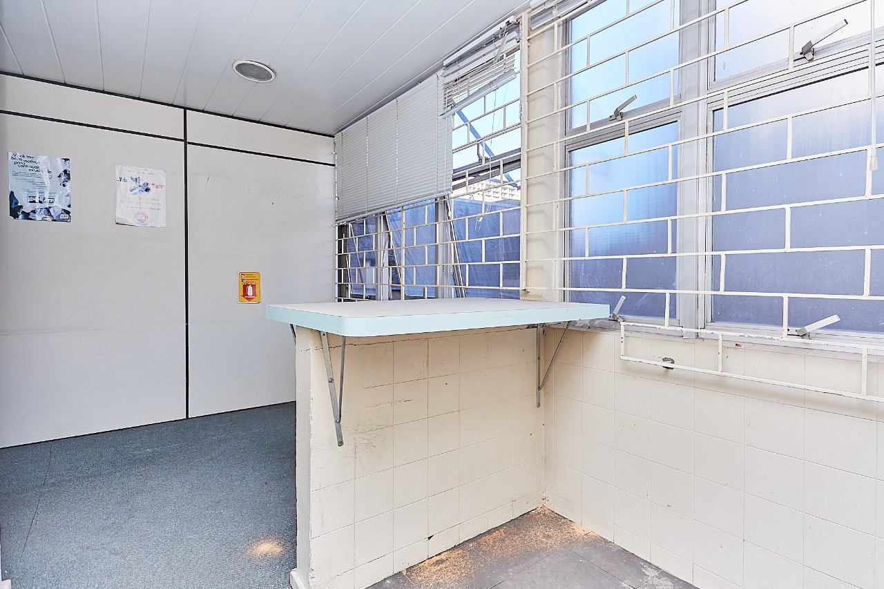 Gonzaga Imóveis Curitiba-Conjunto Comercial 9 Salas Centro-L