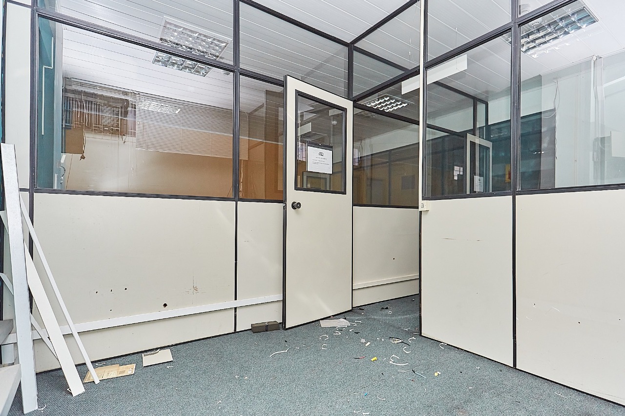 Gonzaga Imóveis Curitiba-Conjunto Comercial 9 Salas Centro-L