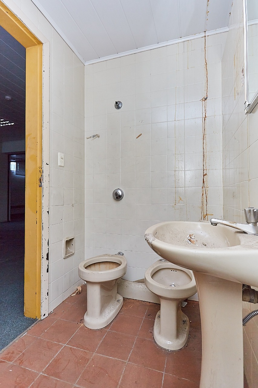 Gonzaga Imóveis Curitiba-Conjunto Comercial 9 Salas Centro-L