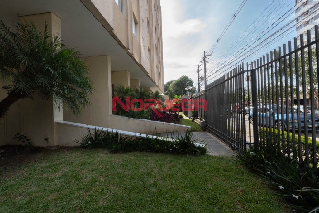 Apartamento para locacao no Cabral em Curitiba com 110,40m² por R$ 3.150,00
