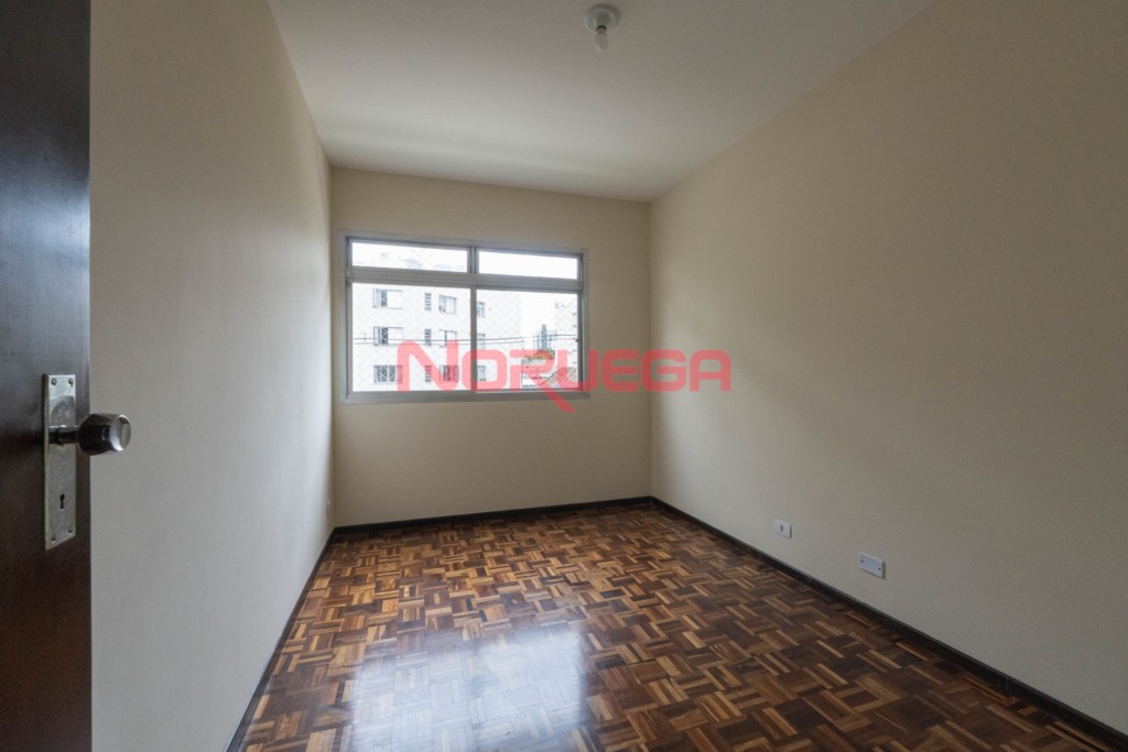 Apartamento para locacao no Alto da Gloria em Curitiba com 175,10m² por R$ 2.490,00