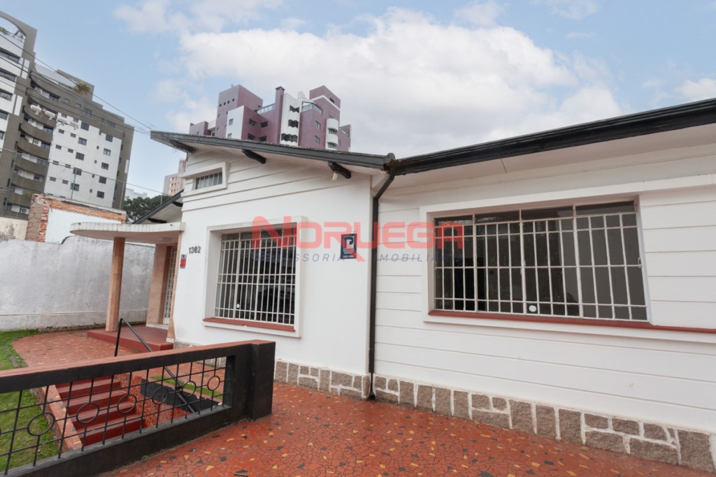 Residência Comercial para locacao no Centro em Curitiba com 203,00m² por R$ 7.500,00