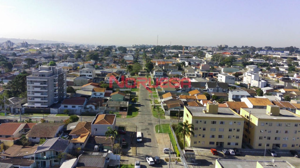 Terreno para venda no Lindoia em Curitiba com 476,00m² por R$ 450.000,00